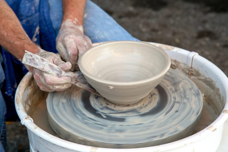 clay, potter, wheel-1220105.jpg